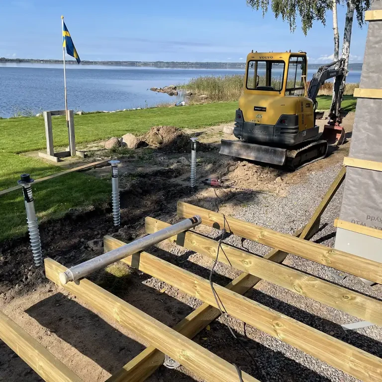 Screw foundations | Houses and decking | RADIX in Sweden
