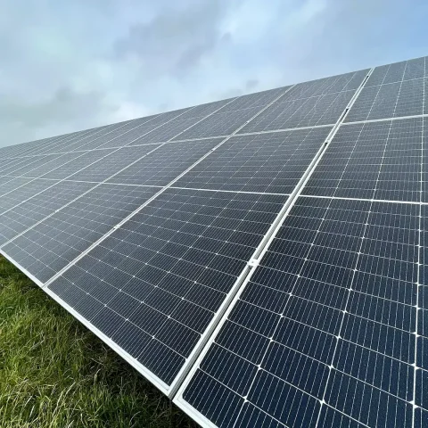 Solar Farm 500kw | ground-mounted solar panels | ground screws and racking