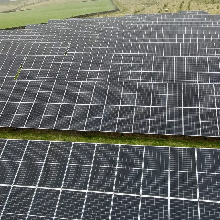 Solar arrays | Solar farms | Private and commercial projects