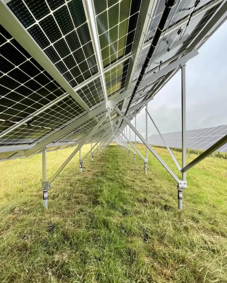 Solar arrays | Ground-mounted solar panels on screw foundations