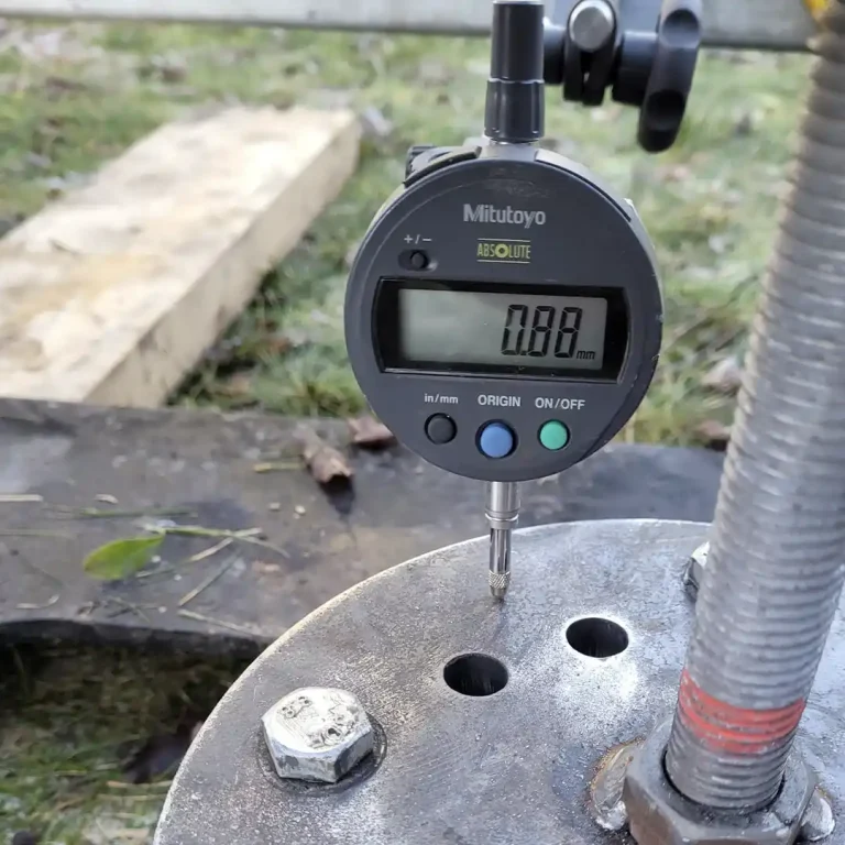 Foundations | Load testing equipment for ground screws